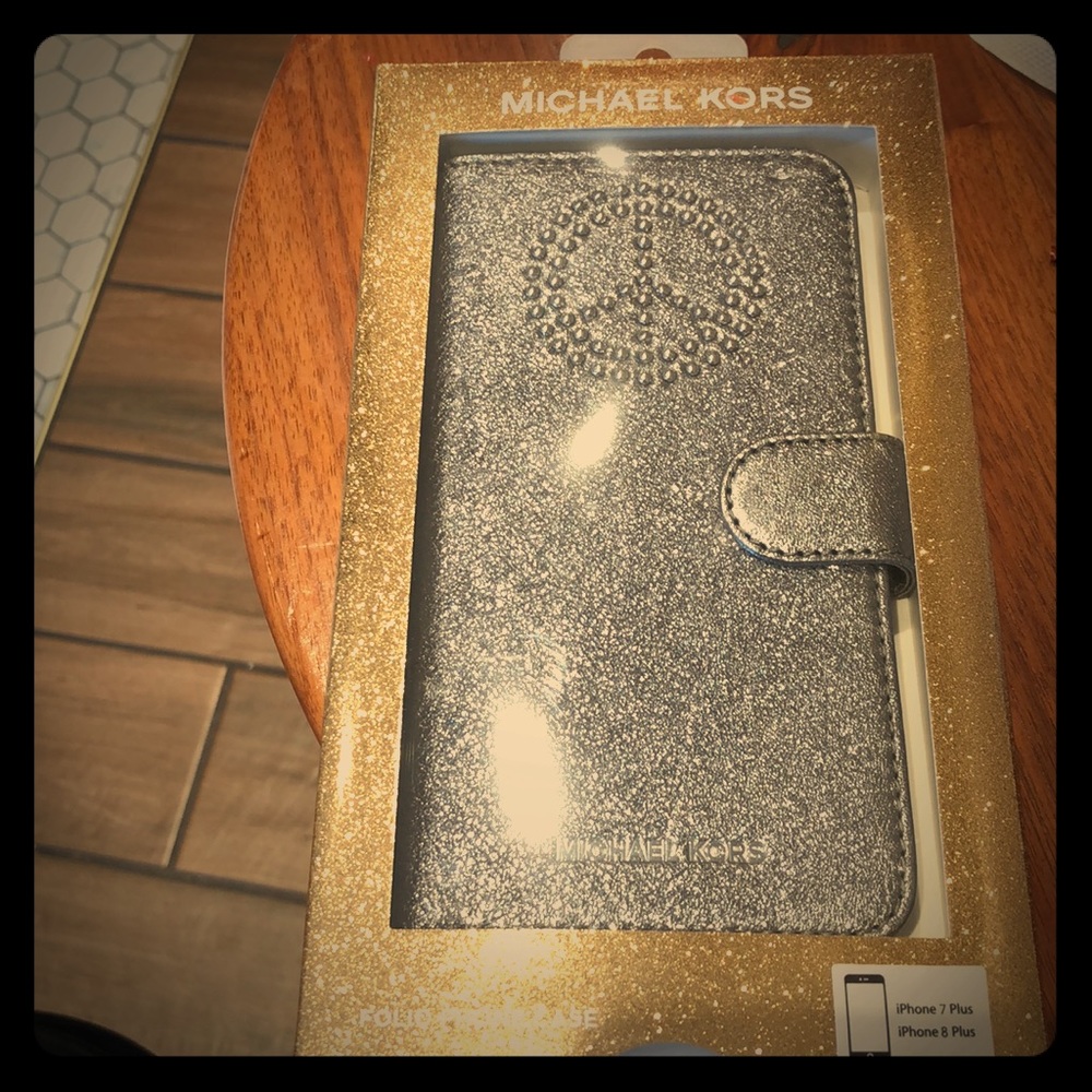 🤩 SALEMichael Kors iPhone 7/8 plus folio case